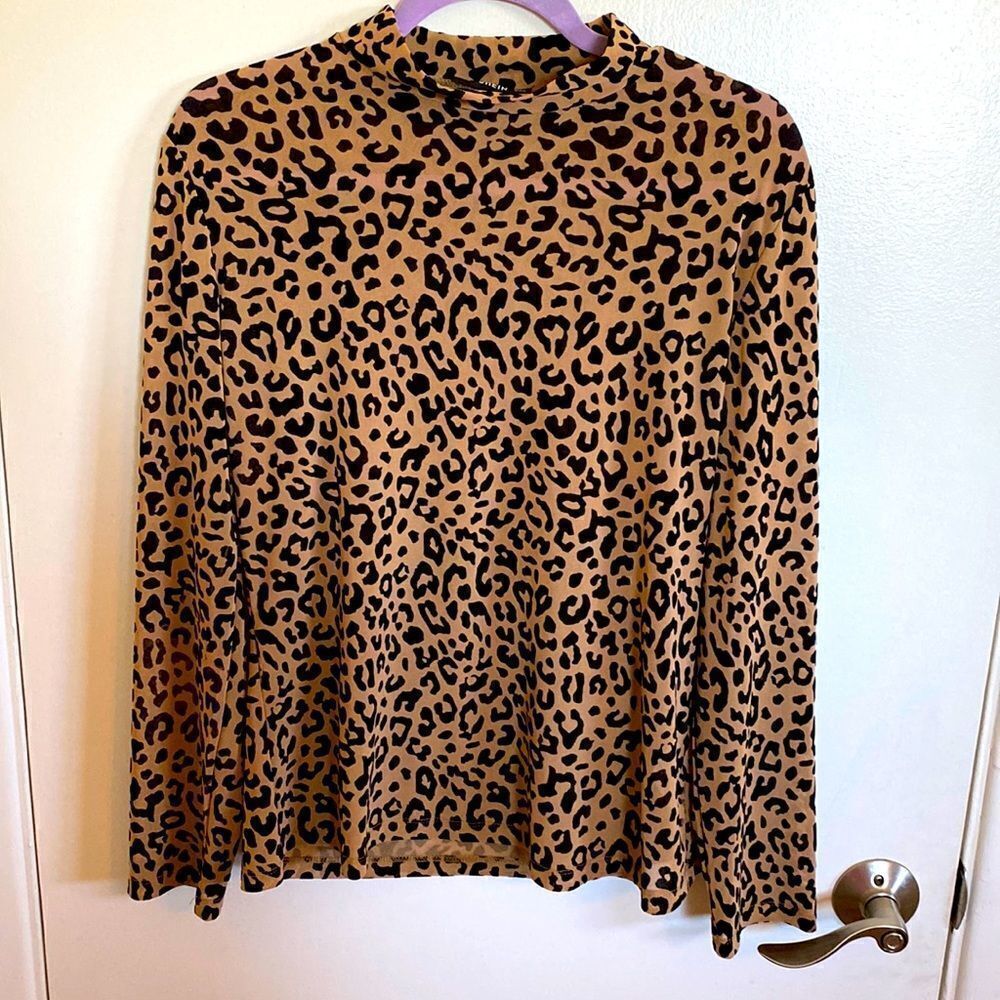 Sheer long sleeve cheetah print top size 0XL